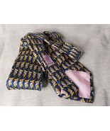 T.M. Lewin &amp; Sons Bird Design Navy &amp; Gold Silk Tie - $613.05 MXN