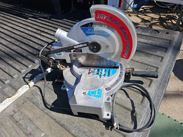 24FF89 Delta Miter Saw, 10", 36-075, Works Well, Missing Dust Collector, Gc - £44.80 GBP