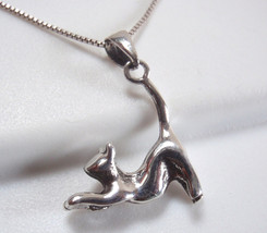 Stretching Kitty Cat 925 Sterling Silver Pendant - £6.46 GBP