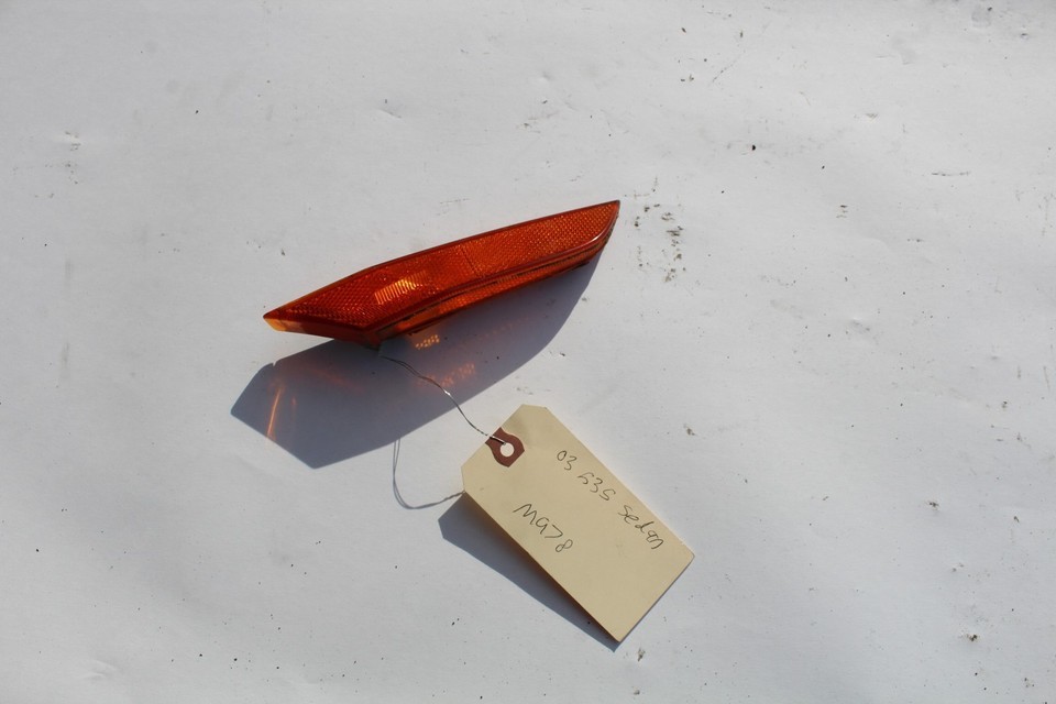 03-2004 INFINITI G35 SEDAN FRONT BUMPER PASSENGER SIDE MARKER LIGHT LAMP... - $51.03