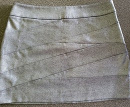 Express Brand ~ Womens&#39; Size 8 ~ Gray/Metallic ~ Rayon~Nylon~Spandex Skirt ~ NWT - £17.93 GBP