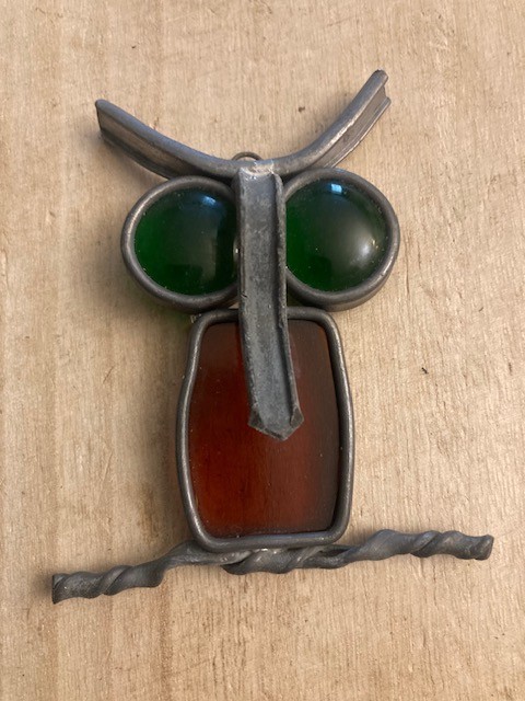 Vintage Stained Glass Sun Catcher Window Lead Owl Orange with green eyes - $9.90