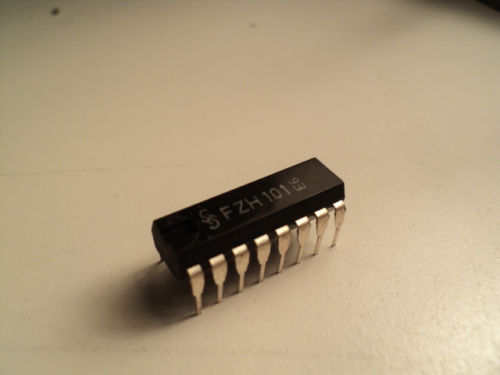 FZH101 16 PIN DIP IC SIEMENS NEW - $14.95