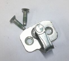 2008 - 2017 BUICK ENCLAVE DOOR STRIKER w/ BOLTS 20951578 OEM  A17 - $12.75