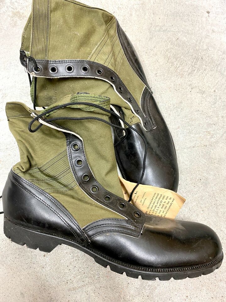 NEW GENESCO VINTAGE 1968 US ARMY VIETNAM WAR ERA JUNGLE BOOTS - SIZE 13XN - $163.63