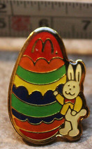 McDonalds Easter Bunny with Giant Egg Employee Collectible Pinback Pin B... - £8.51 GBP