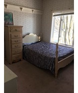 Antique Bedroom Set High Quality Vanity Dresser And Bed With Matress - $1,261.31