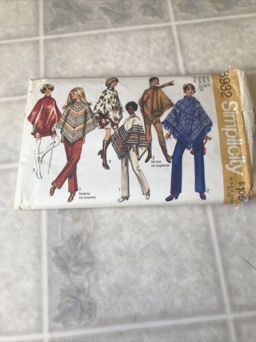 VTG 70s Simplicity 8932 Womens LINED PONCHO Sewing Pattern Sz 12 Bust 34 - £20.26 GBP