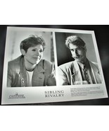 1990 Carl Reiner Movie SIBLING RIVALRY Press Photo Carrie Fisher Sam Ell... - $13.60 CAD