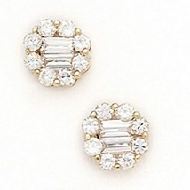 14K Solid Yellow Gold 8MM Cubic Zircon Flower Studs ER-PE32 - £87.18 GBP