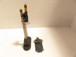 LIONEL POST-WAR TRAINS- 151 OPERATING SEMAPHORE- 0/027-EXC - S31N - $456.24 MXN