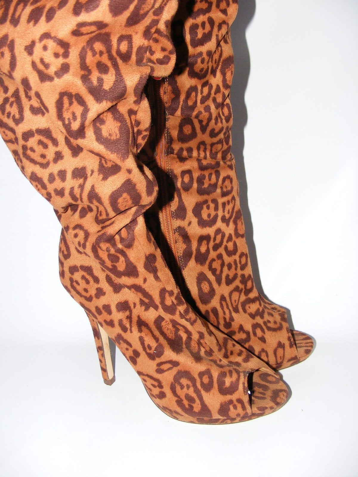Liliana Cheetah Print Size 8 M Knee High Boots 4&quot; Heels Platform Zip Ope... - $24.95