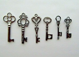 Skeleton Key Pendants Black Gunmetal Assorted Steampunk Charms Wedding Keys 8pcs - £4.27 GBP