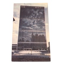 Postcard United Nations The Secretariat Building New York City NY Chrome - $6.92