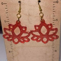 Handmade epoxy resin lotus flower earrings - translucent red glitter gold flecks - £5.51 GBP
