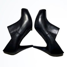Kenneth Cole A-Mason Space Black Leather Ankle Booties Size 7 - £38.08 GBP