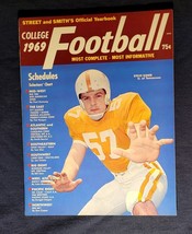 Street and Smith&#39;s College Football Yearbook 1969-Steve Kiner-Univ. of T... - $19.80
