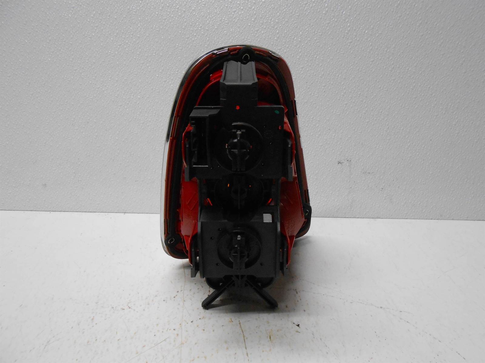 2007-2010 Mini Cooper Right Passenger Rear Tail Light 2757009 Item image 2