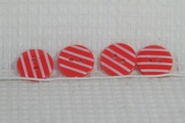 Novelty Buttons (new) 3/4" (4) CORAL STRIPE #12 - $4.14