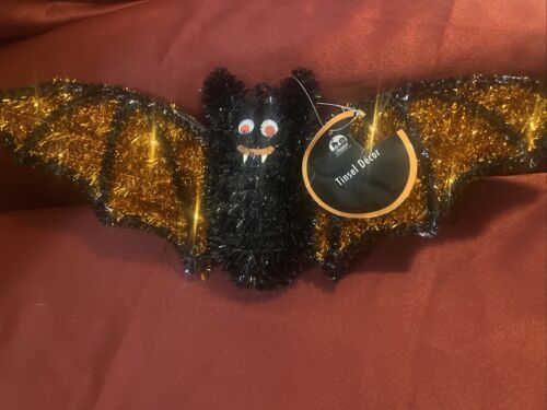 Hanging Tinsel Bat Decoration - Black Halloween Decoration Setting Party... - $14.73