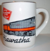 The Chicago-Milwaukee-St. Paul &amp; Pacific railroad ceramic coffee mug Hiawatha - £12.17 GBP