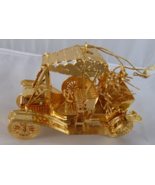 Vintage Danbury Mint Gold Christmas Ornament  Classic car w Christmas tr... - $449.55 MXN
