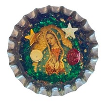 Virgin Mary Bottle Cap Resin Pin-back Pendant Folk Art Cola 1.25 in diameter - £11.81 GBP