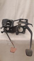 1989-95 Toyota Pickup MT Clutch & Brake Pedal Bracket Assembly 90-95 4Runner image 2