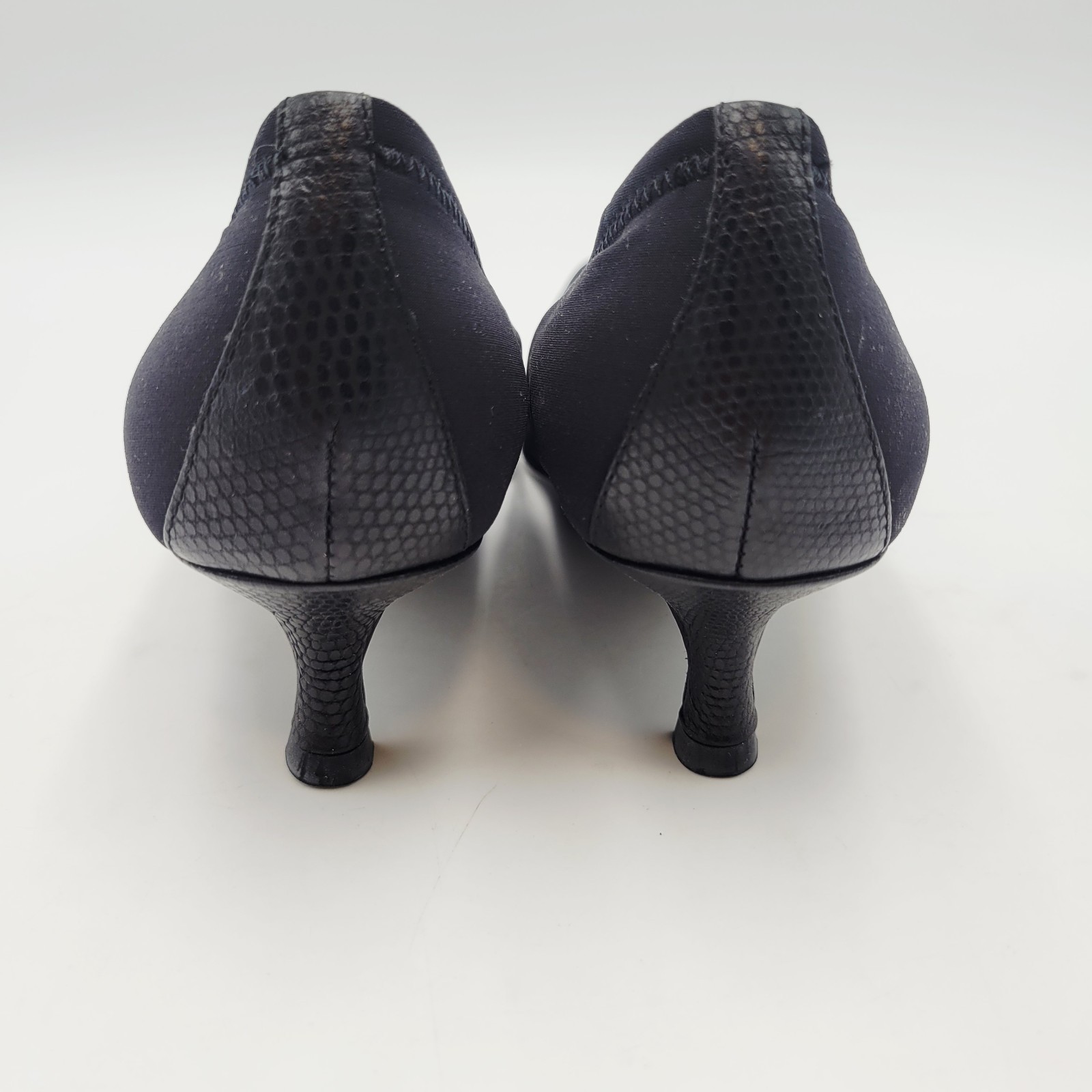 DONALD PLINER Seana Black Pumps Kitten Heels Fabric Slip on Shoes Size 6.5 Vtg Item image 7
