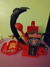 Disney Pixar Cars Lightning Fast Speedway Figure 8 Piston Cup Race Track... - $20.53 CAD