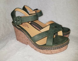 Women&#39;s 7.5 Army Green Buckle Strap Peep Toe Wedge Platform Summer Sandals - £27.69 GBP