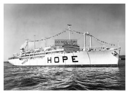 Ss Hope Hospital Ship At Sea Formerly Nvay Uss Consolation 5X7 Photo - £6.64 GBP