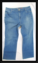 Style &amp; Co Ladies Straight Leg Jeans Medium Wash Size 18 41&quot; x 28&quot; - $12.86