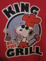 Nwt - Peanuts Snoopy &quot;King Of The Grill&quot; Red Adult M Short Sleeve Tee - £10.19 GBP