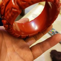 Unique vintage bakelite strawberry bangle bracelet  - £202.49 GBP