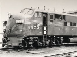 Pennsylvania Railroad PRR #5873 E7A Electromotive Train B&amp;W Photo Cincinnati OH - £7.46 GBP