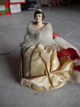 RARE Antique Chalkware Queen of England Figurine 3 7/8&quot; Tall - £33.31 GBP