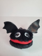 Teachers Pets Plush Bat FANG&#39;S Gruesome Gags Googly Eyes Key Chain Clip Book Zip - £11.09 GBP