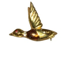 Vintage Gold Plated Flying Duck Bird Red Stone Eye Pin / Brooch Pendant ... - $133.83 MXN