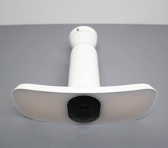 Arlo Pro 3 FB1001-100NAS Floodlight Indoor/Outdoor Security Camera - White image 3