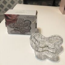 Fine Crystal 3.5&quot; Covered Butterfly Box Amore Collection by Studio Crystal - $394.70 MXN