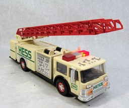 Vintage 1990&#39;S Hess Gasoline Emergency Vehicle Fire Truck W/ Ladder Works Great! - £10.58 GBP