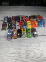 Mix&amp;Match Cars Matchbox And Hotwheels Lot Of 28 - $228.08 MXN