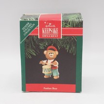 Hallmark 1991 Fanfare Orso Ricordo Ornamento Natale Orsacchiotto Bidoni - $73.97