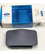 Ford OEM NOS F4AZ-5430702-B Crown Victoria Dark Blue Receptacle - $29.69