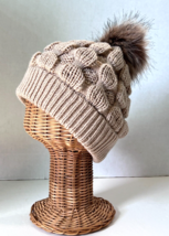 New Women&#39;s Winter Beige Knitted Beanie Ski Hat with Faux Fur Pom Stretchy #N - £7.58 GBP