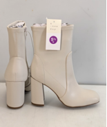 A New Day Women&#39;s Penelope Stretch Boots with Memory Foam Off White Size... - $35.06 CAD