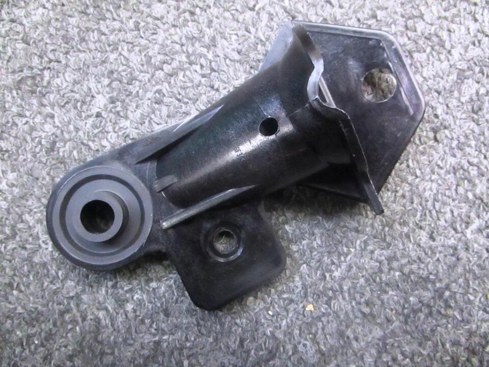 OEM 2013-2019 Cadillac ATS LH Left Driver Side Upper Radiator Bracket 23... - $16.82