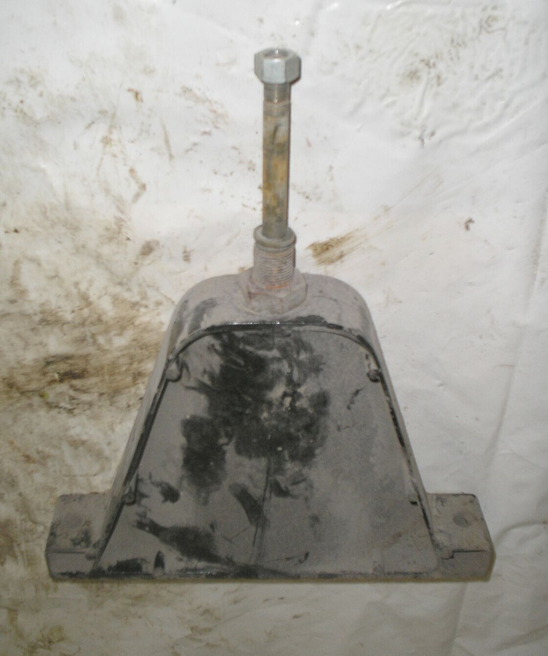 1981 Mercruiser 140 HP 4 Cyl 3.0L Motor Mount - $18.88