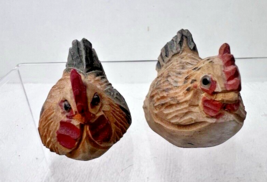 Pair Folk Art Hand Carved Wood Chickens 2 &quot; by 1 1/4&quot;  Hand Colored - $18.32
